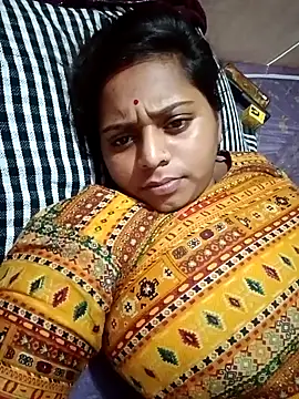 Snapshot of Hot_crety chatting on 09/22/25, 03:19 Hot crety online show from 09/22/25, 03:19