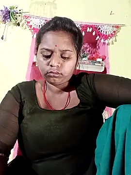 Hot crety online show from 04/10/26, 11:09