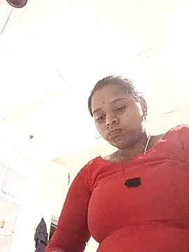 Hot crety online show from 06/08/26, 09:04