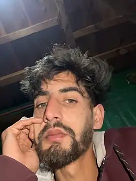 lyath3245 online show from 02/01/26, 07:18