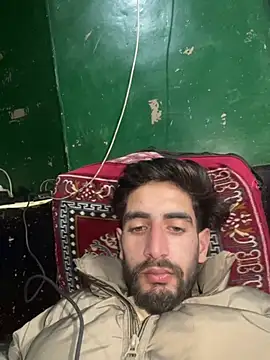 lyath3245 online show from 02/06/26, 09:01