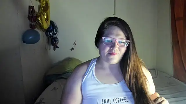 Snapshot of Daphne_girlsex chatting on 09/23/25, 03:09 Daphne girlsex online show from 09/23/25, 03:09