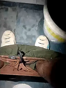 Snapshot of Wet_BunnyFun chatting on 11/02/25, 06:21 Wet BunnyFun online show from 11/02/25, 06:21