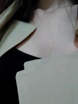 meomeocute online show from 10/24/25, 12:12