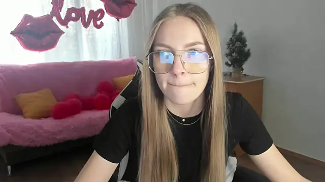 HitGyrl online show from 03/13/26, 07:59