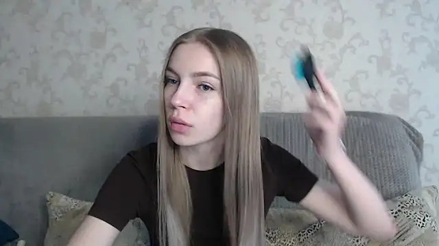 HitGyrl online show from 04/22/26, 04:48