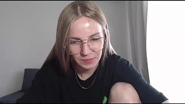 HitGyrl online show from 07/02/26, 07:47