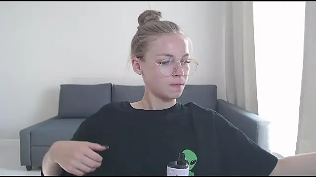 HitGyrl online show from 07/09/26, 01:31