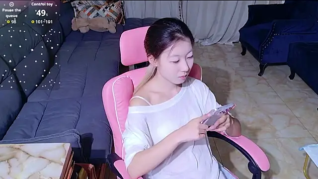 Deserve E online show from 09/17/25, 02:52