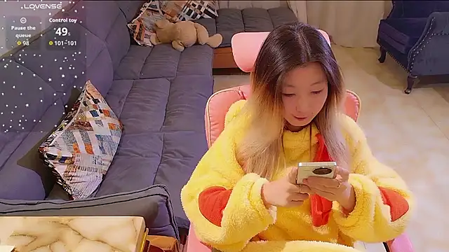 Deserve E online show from 10/17/25, 01:03