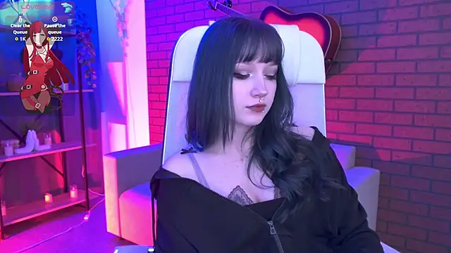 LiliLuna online show from 01/12/26, 04:45