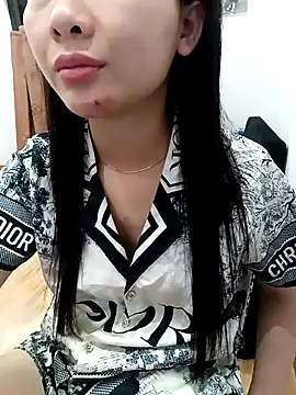 MinhChauXXX19 online show from 04/23/26, 03:03