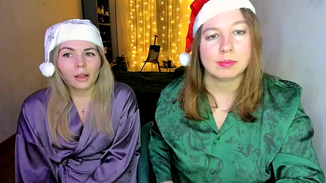 Snapshot of NancySanders chatting on 12/20/25, 03:30 NancySanders online show from 12/20/25, 03:30