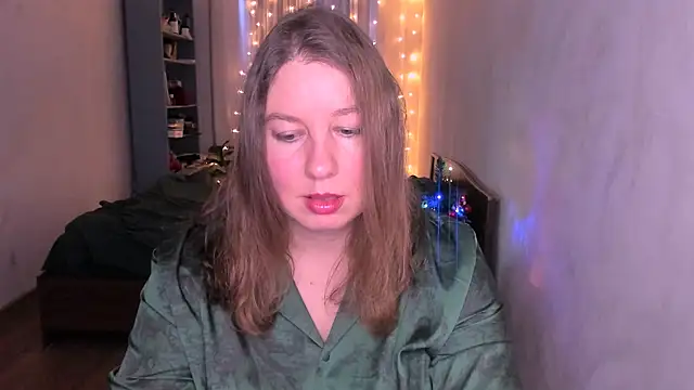 Snapshot of NancySanders chatting on 12/22/25, 06:10 NancySanders online show from 12/22/25, 06:10