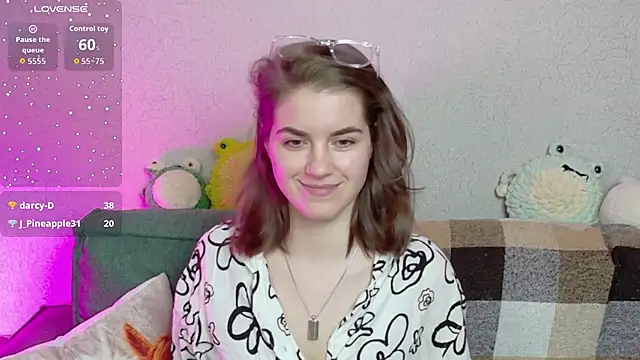 ElzaBlis online show from 04/18/26, 03:27