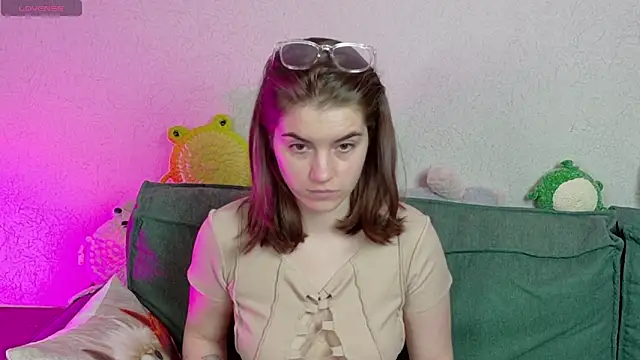 Snapshot of ElzaBlis chatting on 06/03/26, 01:14 ElzaBlis online show from 06/03/26, 01:14