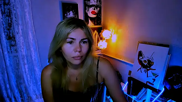 LoraBoyar online show from 07/01/26, 01:29