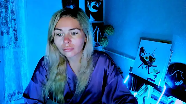 LoraBoyar online show from 07/06/26, 01:02