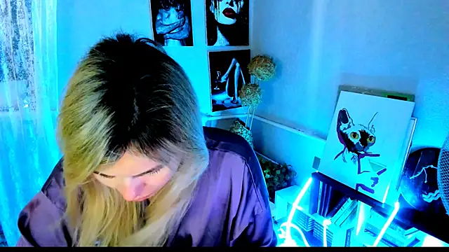 LoraBoyar online show from 07/10/26, 02:27