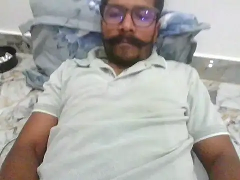 hosur horny online show from 04/24/26, 05:15