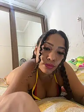 jhennyfer online show from 11/20/25, 05:07