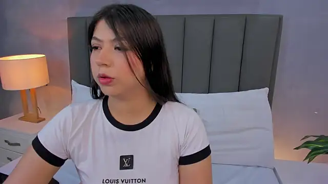 anagil  online show from 12/18/25, 01:50