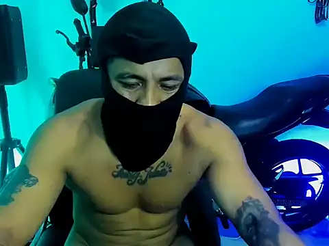 Snapshot of zeus_7777 chatting on 09/20/25, 11:11 zeus 7777 online show from 09/20/25, 11:11