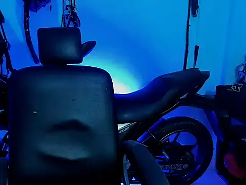 Snapshot of zeus_7777 chatting on 09/30/25, 11:37 zeus 7777 online show from 09/30/25, 11:37