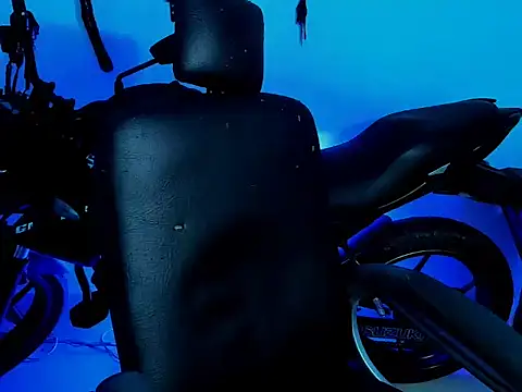 Snapshot of zeus_7777 chatting on 10/01/25, 11:49 zeus 7777 online show from 10/01/25, 11:49