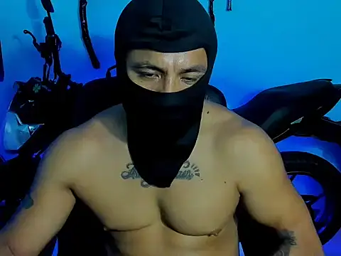 Snapshot of zeus_7777 chatting on 10/02/25, 07:37 zeus 7777 online show from 10/02/25, 07:37