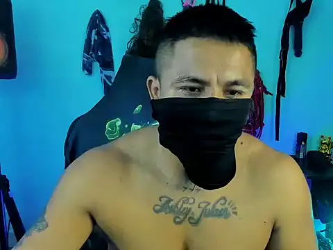 Snapshot of zeus_7777 chatting on 11/15/25, 11:07 zeus 7777 online show from 11/15/25, 11:07