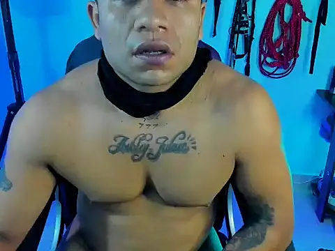 Snapshot of zeus_7777 chatting on 11/16/25, 08:53 zeus 7777 online show from 11/16/25, 08:53