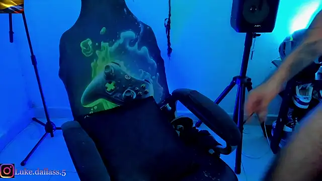 zeus 7777 online show from 02/16/26, 10:11