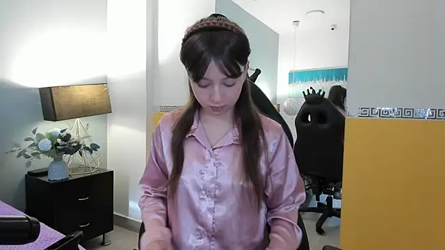 VioletaNova online show from 04/23/26, 12:29