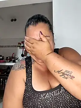 Snapshot of NARNYALABELLA chatting on 02/27/26, 11:05 NARNYALABELLA online show from 02/27/26, 11:05