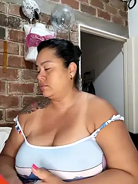 NARNYALABELLA online show from 03/25/26, 10:10