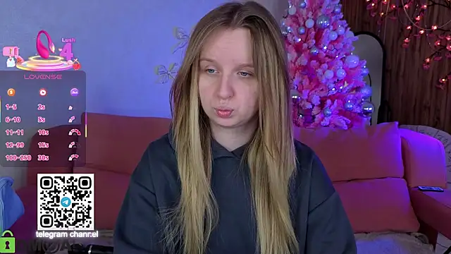 Snapshot of Rina_Panic chatting on 01/16/26, 12:58 Rina Panic online show from 01/16/26, 12:58