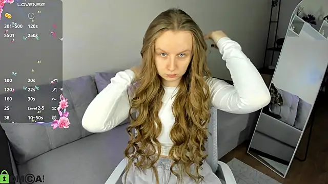 Snapshot of Rina_Panic chatting on 02/15/26, 01:02 Rina Panic online show from 02/15/26, 01:02