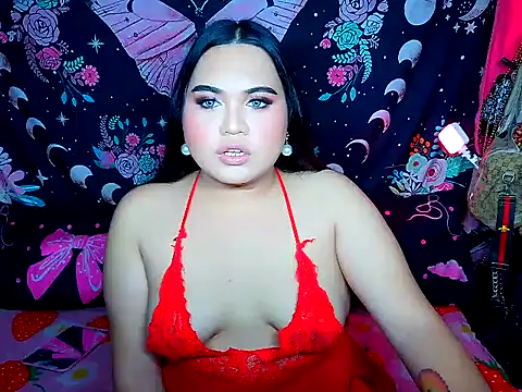 Snapshot of YourThicc_bella chatting on 06/07/26, 02:21 YourThicc bella online show from 06/07/26, 02:21