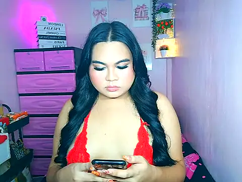 Snapshot of YourThicc_bella chatting on 06/28/26, 02:34 YourThicc bella online show from 06/28/26, 02:34