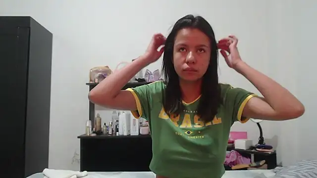 nathaly jones  online show from 07/20/26, 12:18