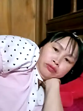 maple694 online show from 11/16/25, 01:17