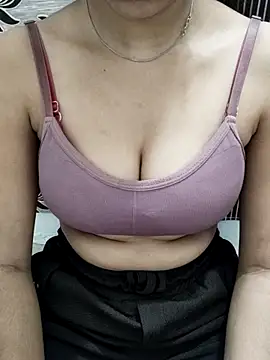 NAIRA5677 online show from 10/10/25, 04:39