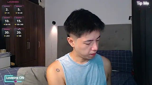 Addictiveboi online show from 11/18/25, 02:06