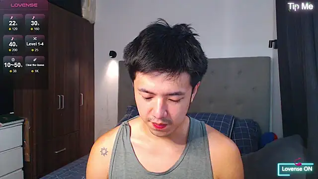 Addictiveboi online show from 04/24/26, 01:19