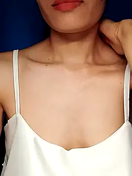 Snapshot of Hinna_x chatting on 09/18/25, 12:34 Hinna x online show from 09/18/25, 12:34