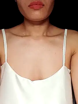 Snapshot of Hinna_x chatting on 09/20/25, 09:49 Hinna x online show from 09/20/25, 09:49