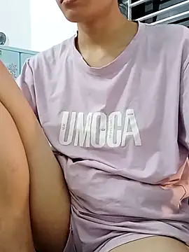 Snapshot of Hinna_x chatting on 09/21/25, 12:40 Hinna x online show from 09/21/25, 12:40