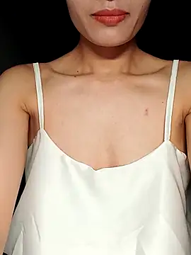 Snapshot of Hinna_x chatting on 09/22/25, 10:34 Hinna x online show from 09/22/25, 10:34