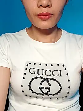 Snapshot of Hinna_x chatting on 10/05/25, 05:06 Hinna x online show from 10/05/25, 05:06